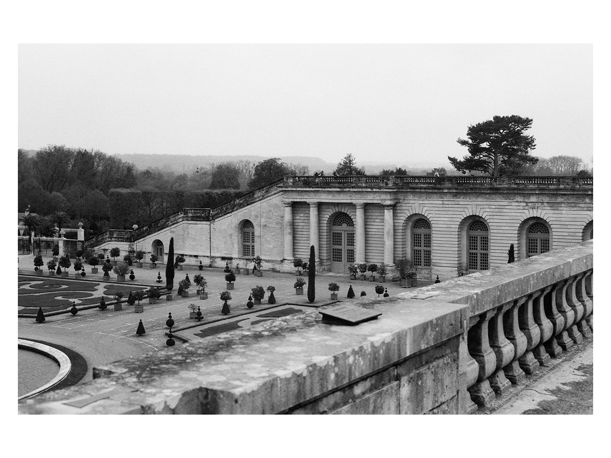 Palace of Versailles, Versailles, France (2023) - Ilford HP5 Plus 400 | Image: Nicholas Hall