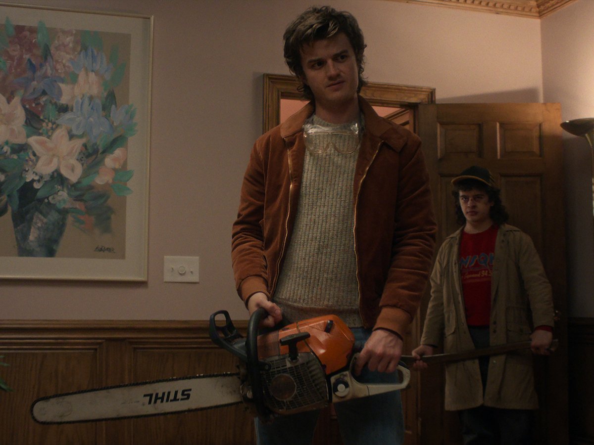 In Season 5, Steve Harrington holds a Chainsaw like As in 'Evil Dead'