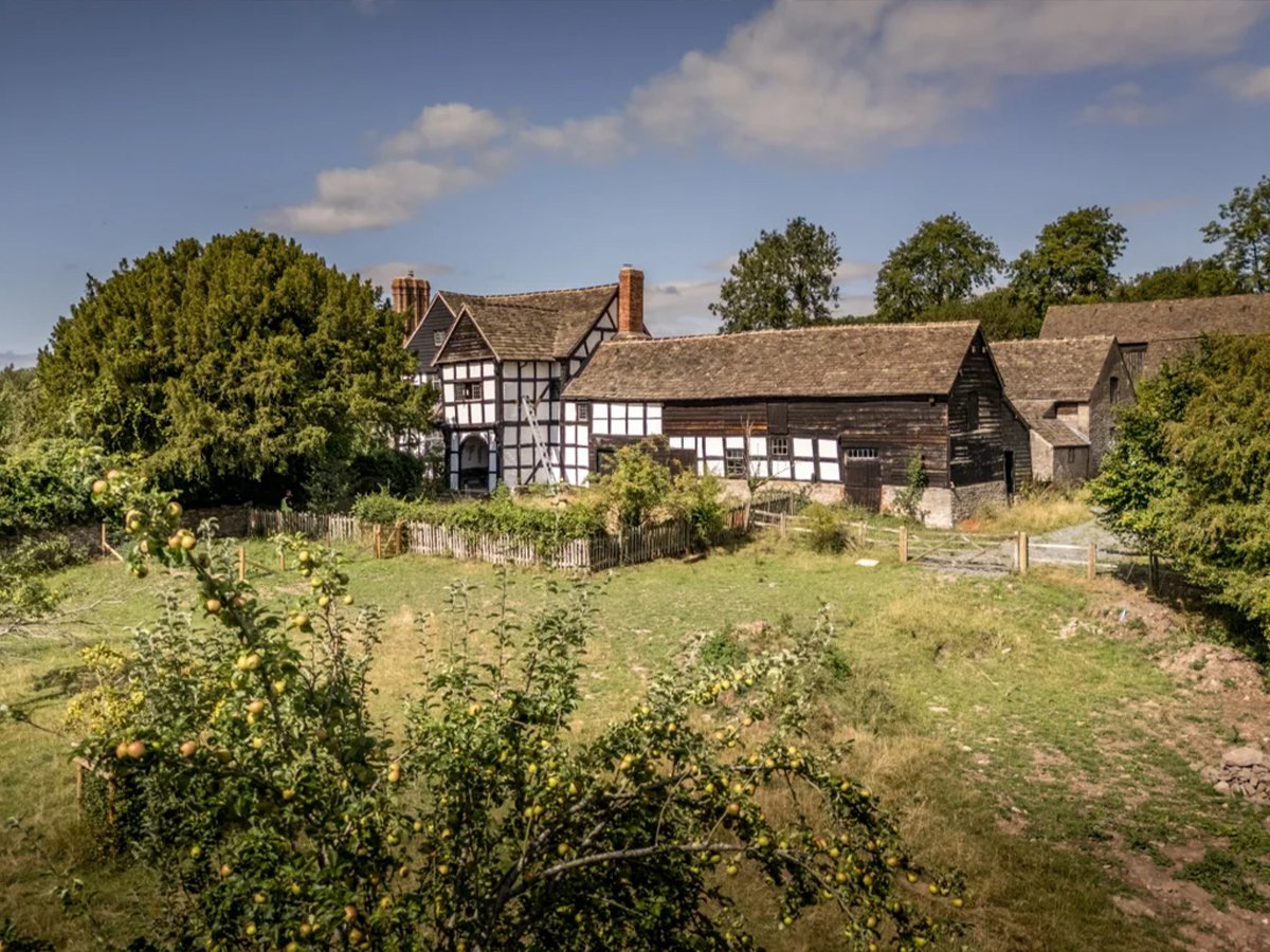 The house from 'Hamnet' is up for rent