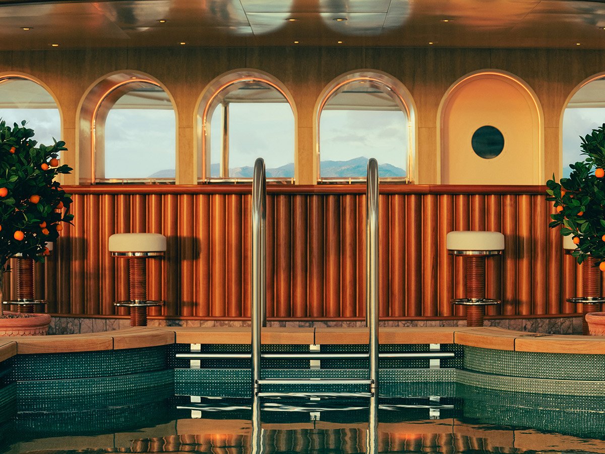 Pool on Four Season I Yacht | Image: Four Seasons